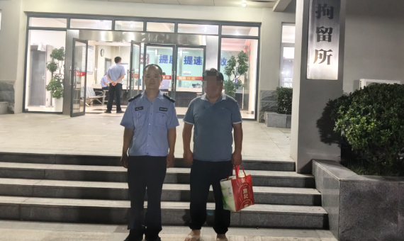 违法倾倒建筑垃圾！安徽渣土车司机刘某被拘留5日