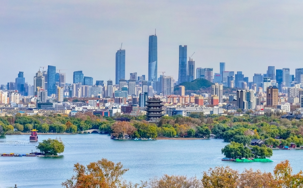 大明湖“牽手”南山映照CBD，濟(jì)南繪就新城老湖交融畫(huà)卷