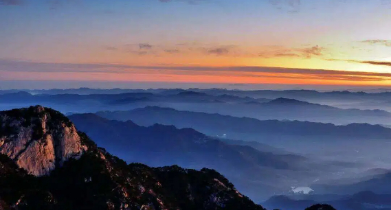 冬日泰山云海伴日出 不愧是杜甫笔下的浩渺仙境