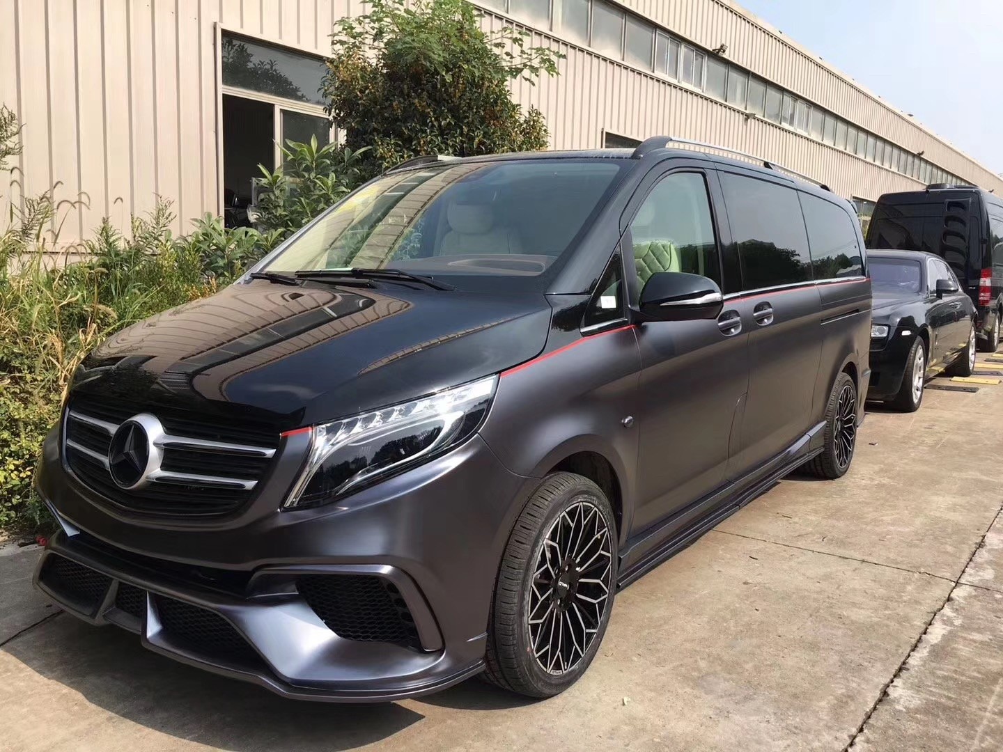 福建奔驰威霆多少钱 改装迈巴赫套件