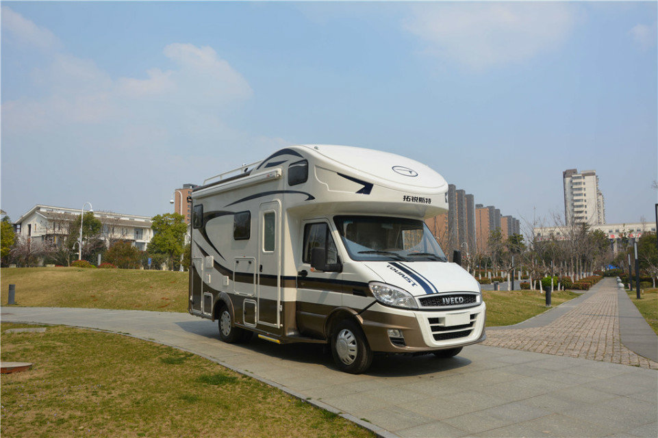 依维柯旅居房车仅售4050万现车到店