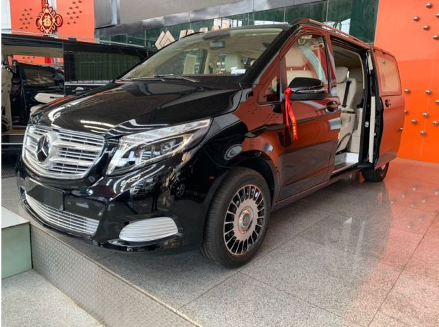 新奔驰商务定制v250 v260l 威霆 斯宾特