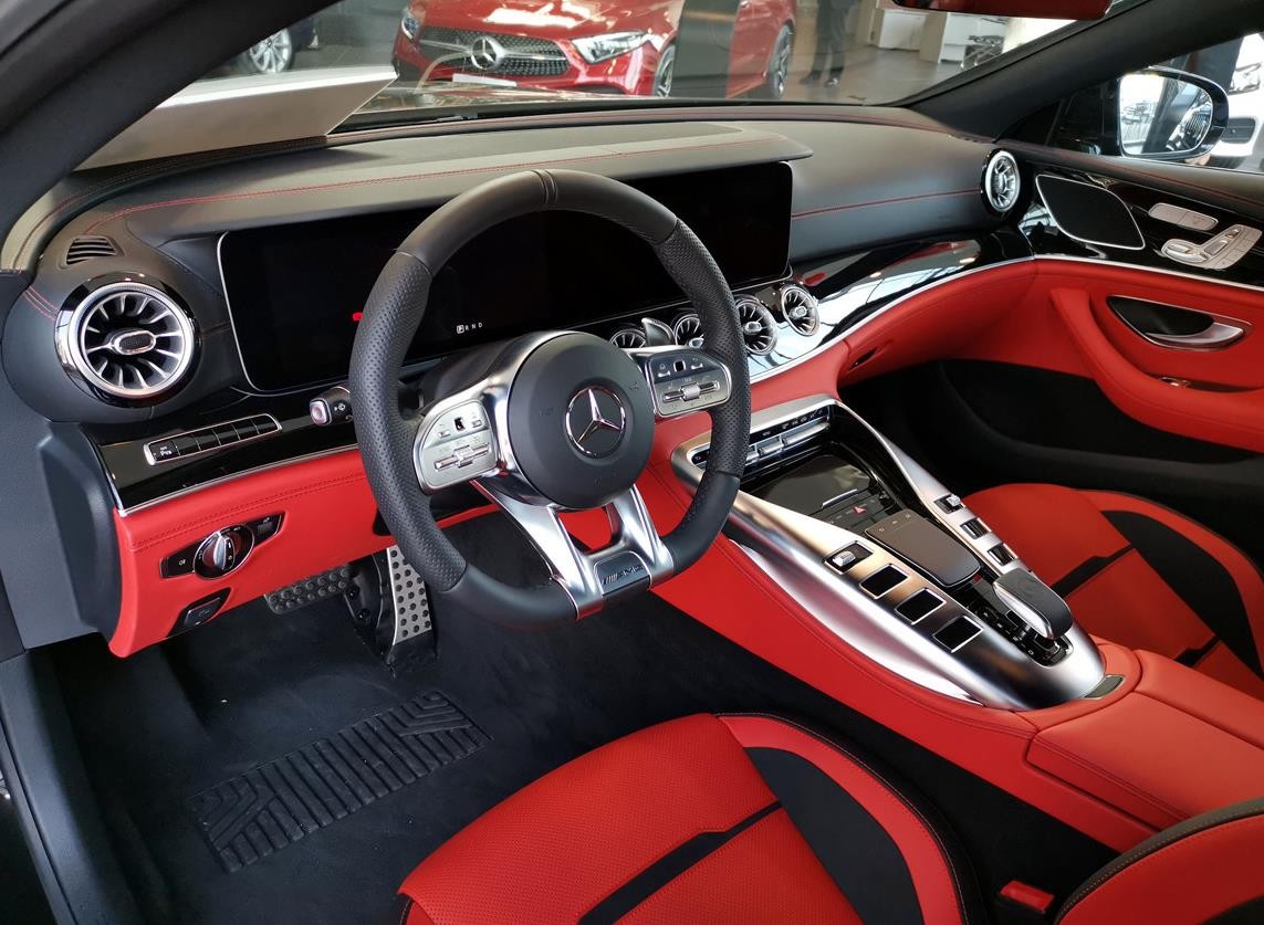 四门猛兽20款奔驰gt50报价走量惠全国