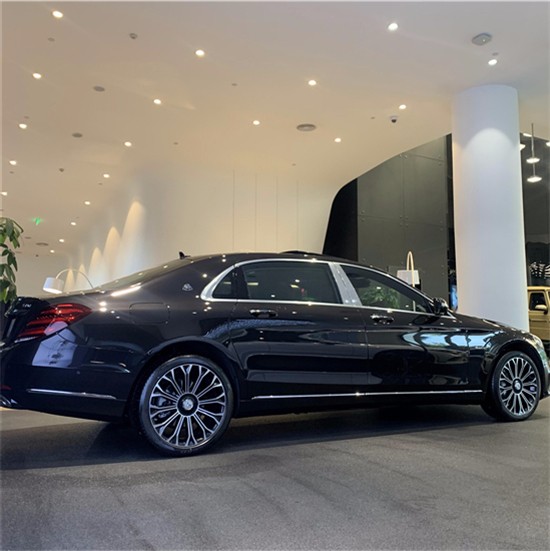 优雅外观全新奔驰迈巴赫s450性能新评测