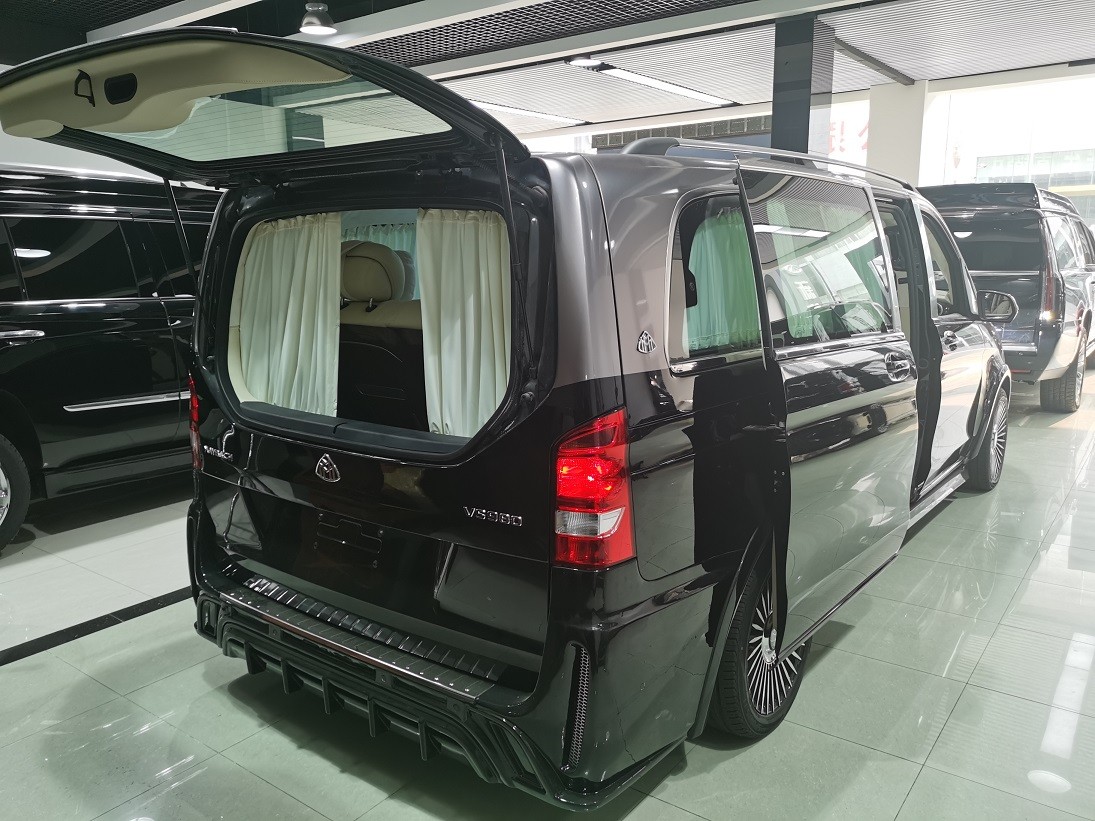 奔驰vs980七座迈巴赫定制款