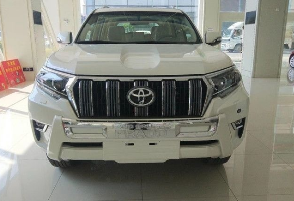 20款丰田普拉多霸道4000现车直降2万