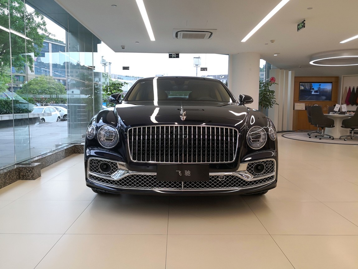 宾利飞驰40首发奢华来袭60少量现车