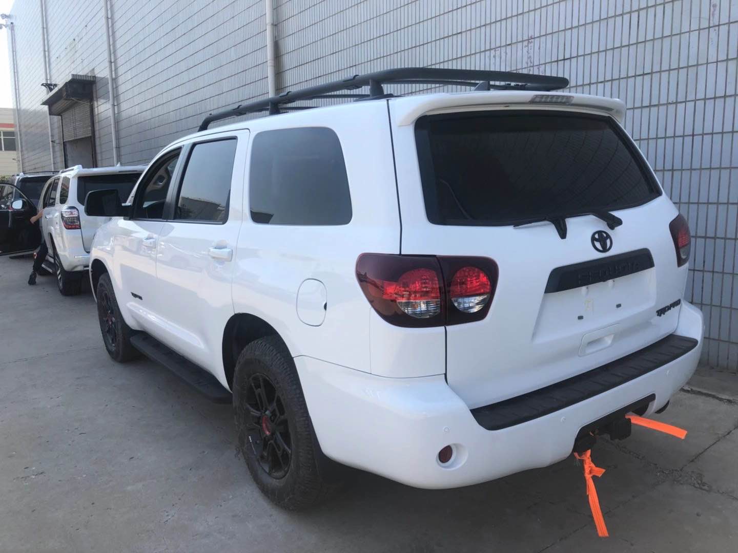 21款丰田红杉5.7改装防弹大家都很熟悉