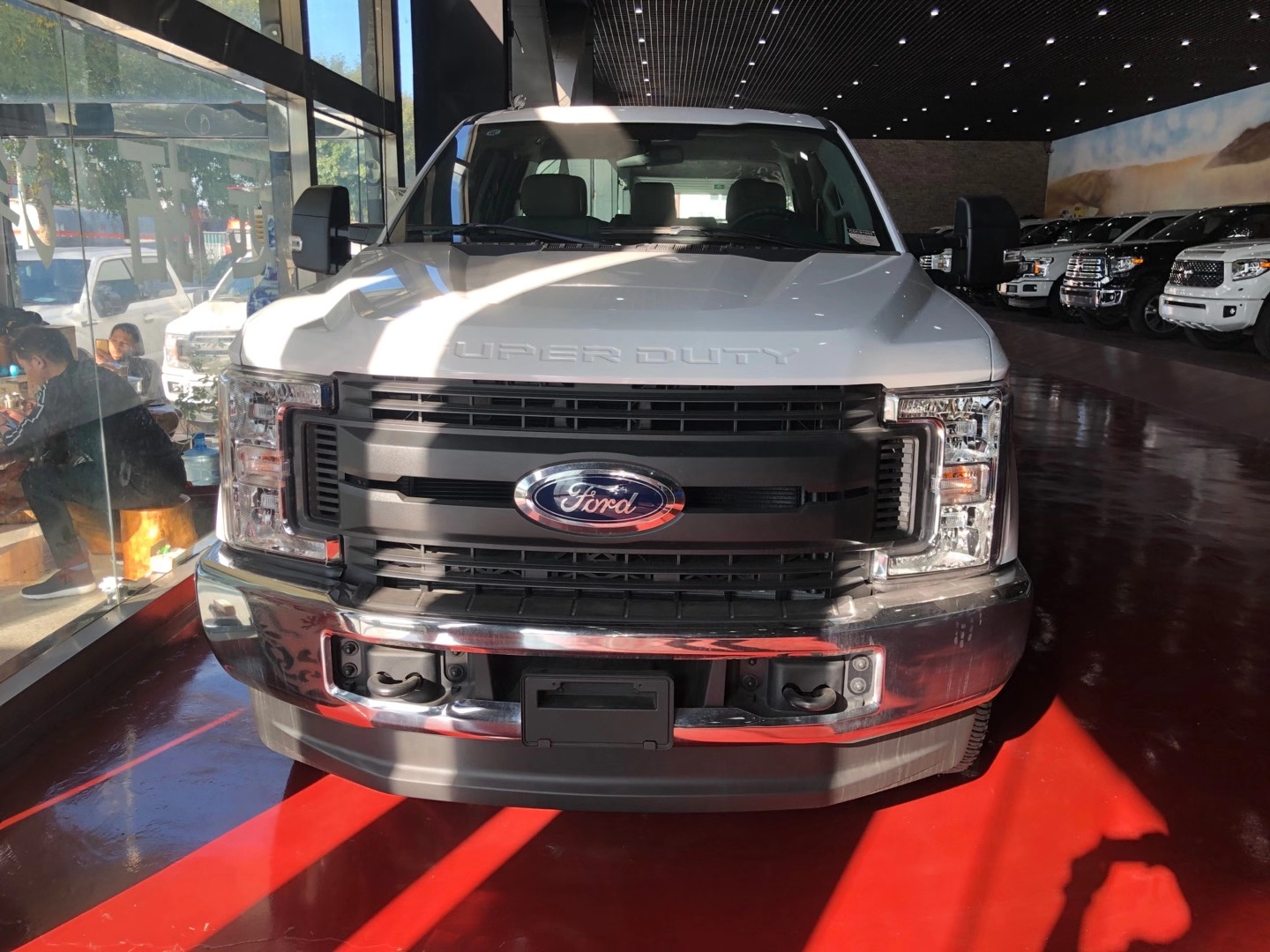 21原装进口福特f350皮卡全新配置方面