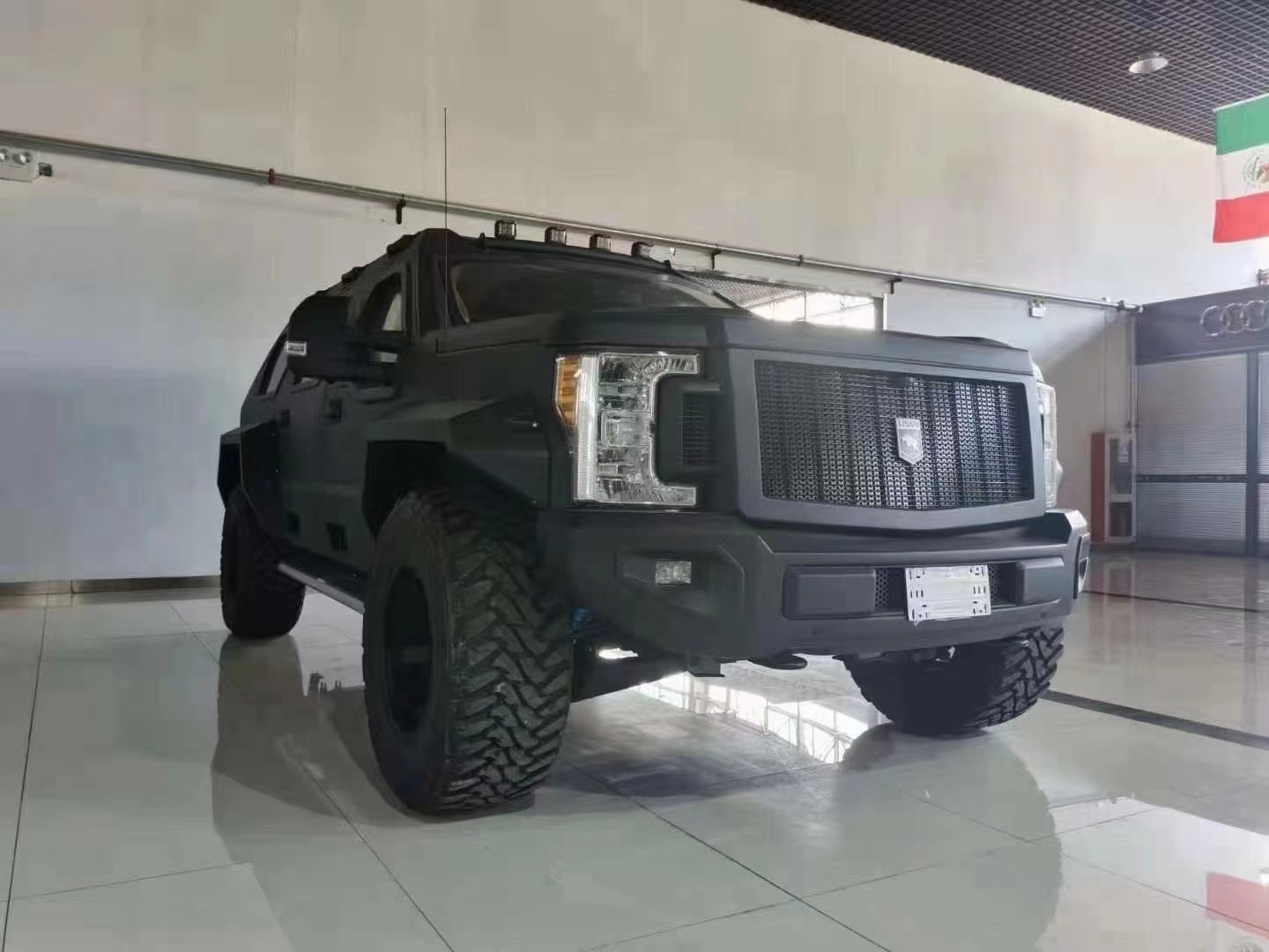 乔治巴顿3.5tt设有隔屏车现车特价出售