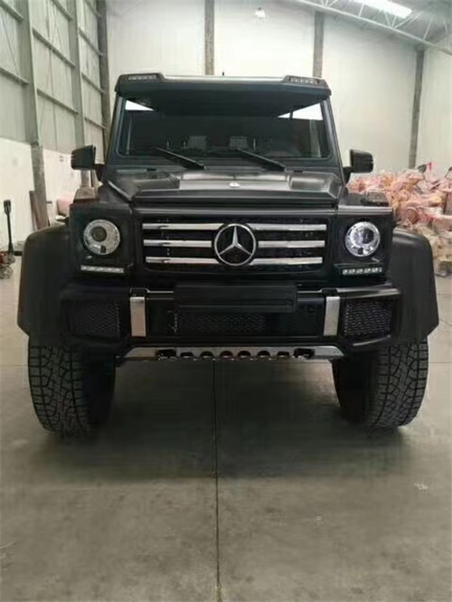 2021款奔驰g500 4x4所以,当我们看到美加版g550这个尾标的时候,很自然