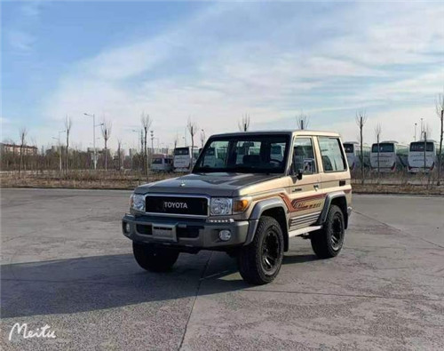 20款丰田酷路泽lc71经典复古越野完税