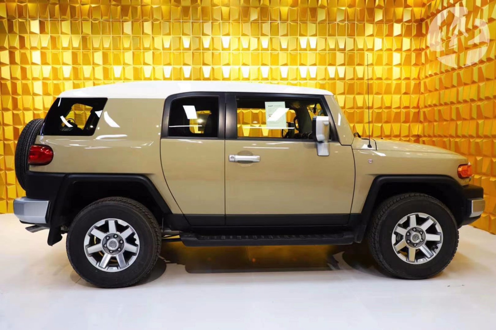 20款fj酷路泽4.0现车优惠促销 清库处理