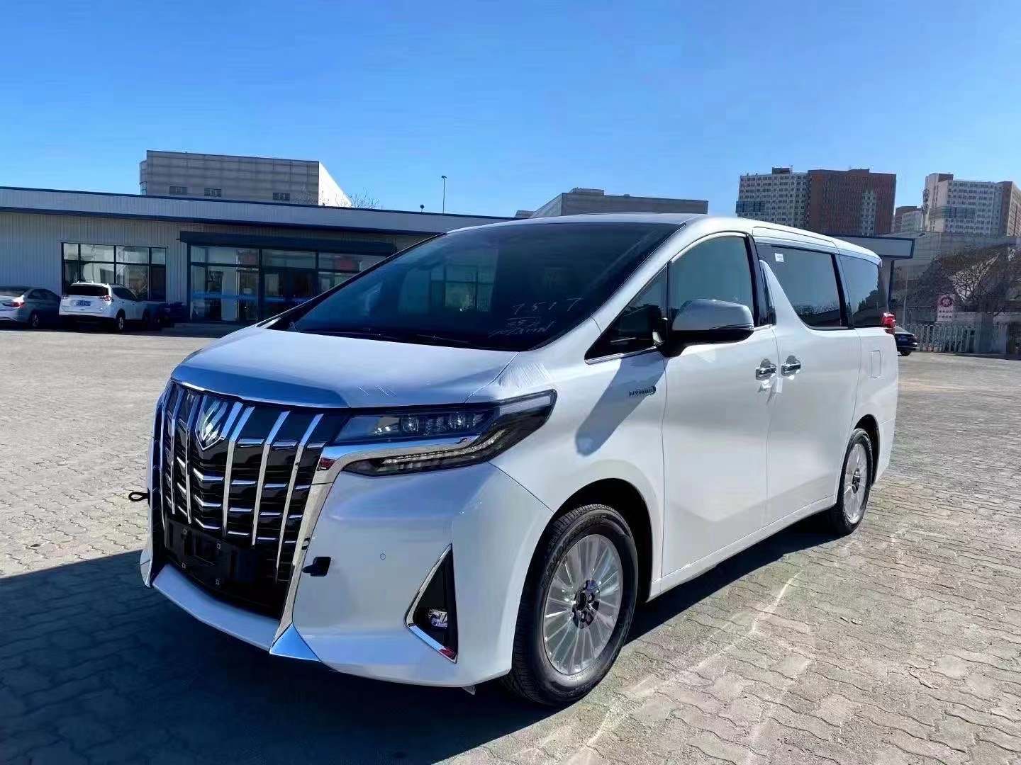 2021款丰田埃尔法天津港现车最低售