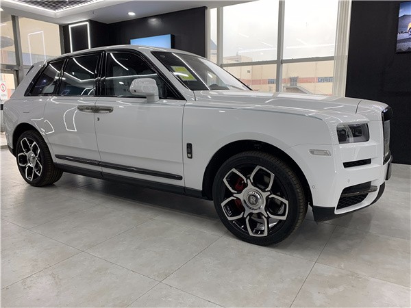 劳斯莱斯库里南现车到店一站式贵宾专享