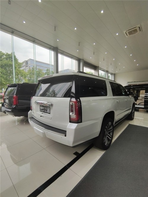 老款国五顶级gmc育空62现车实拍图片