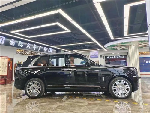 21款防弹劳斯莱斯库里南加长598米限量