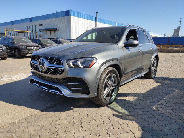 凤凰网汽车 运城 降价 正文相比普通版的gle车型,gle450 amg外观上要