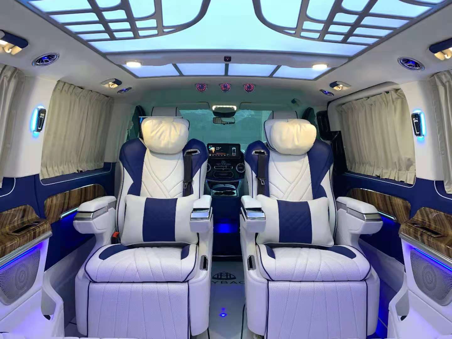 奔驰威霆商务车无死角整车改装项目