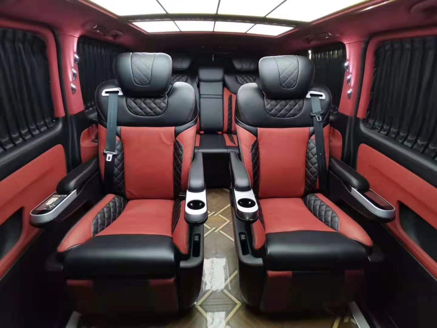 奔驰威霆内饰改装改装都是在惊喜的后面_凤凰网汽车_凤凰网