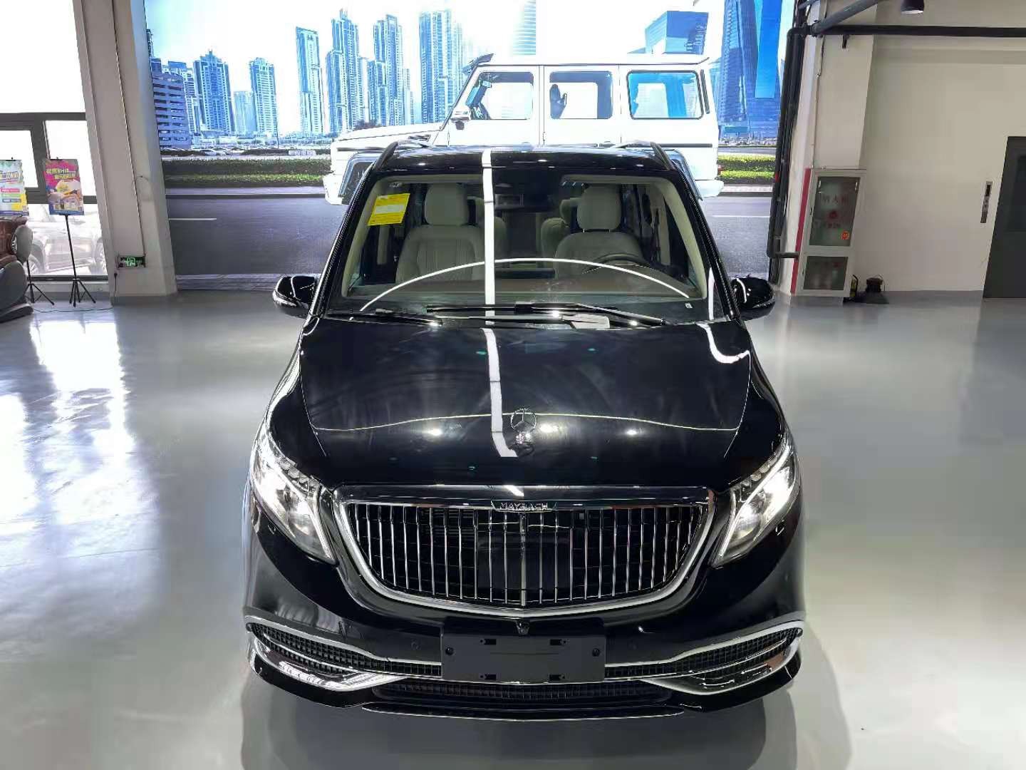 奔驰v260l霸气外观设计内部高端奢华