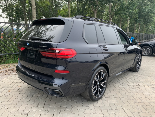 2021款宝马x7国六现车限时优惠中