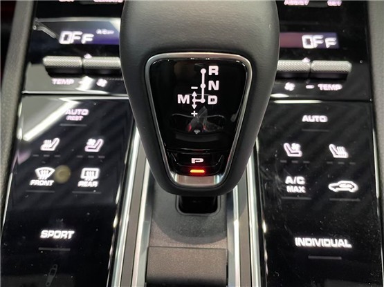 20款保时捷卡宴现车港口颜色齐全最低价