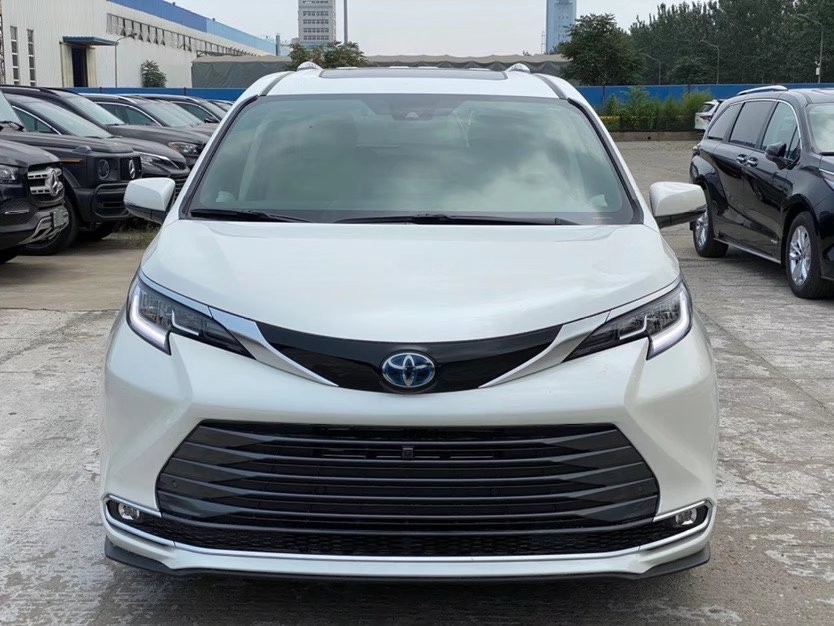 21款丰田塞纳2.5l国六清仓港口最新报价