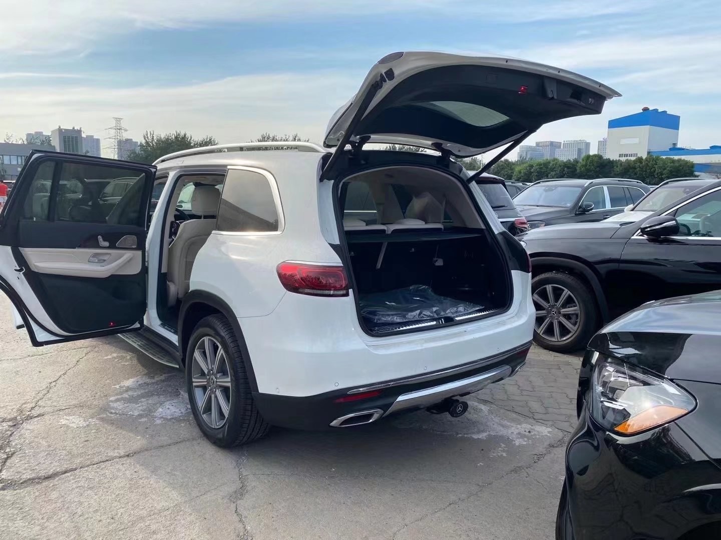 奔驰gls450白色现车国六全国落户出售