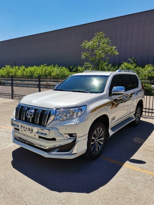 天津港平行进口19款丰田霸道2700现车