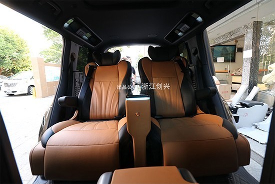 路虎卫士改装航空座椅卫士专业改装后排_凤凰网汽车_凤凰网