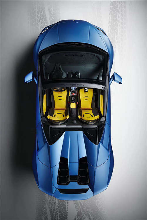 21款兰博基尼小牛 传统造型 霸气依旧