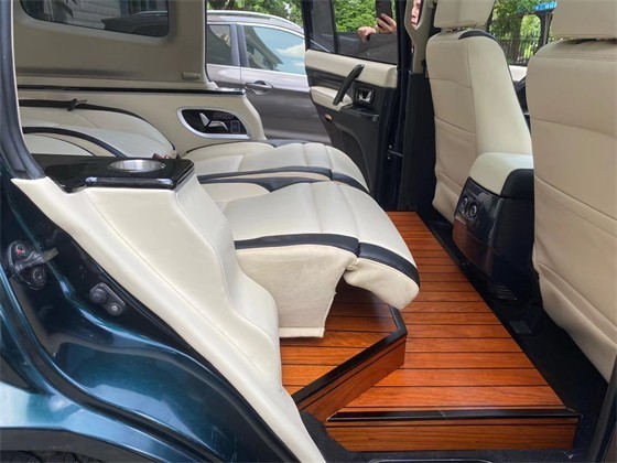 三菱帕杰罗改装航空座椅最新实拍案例图