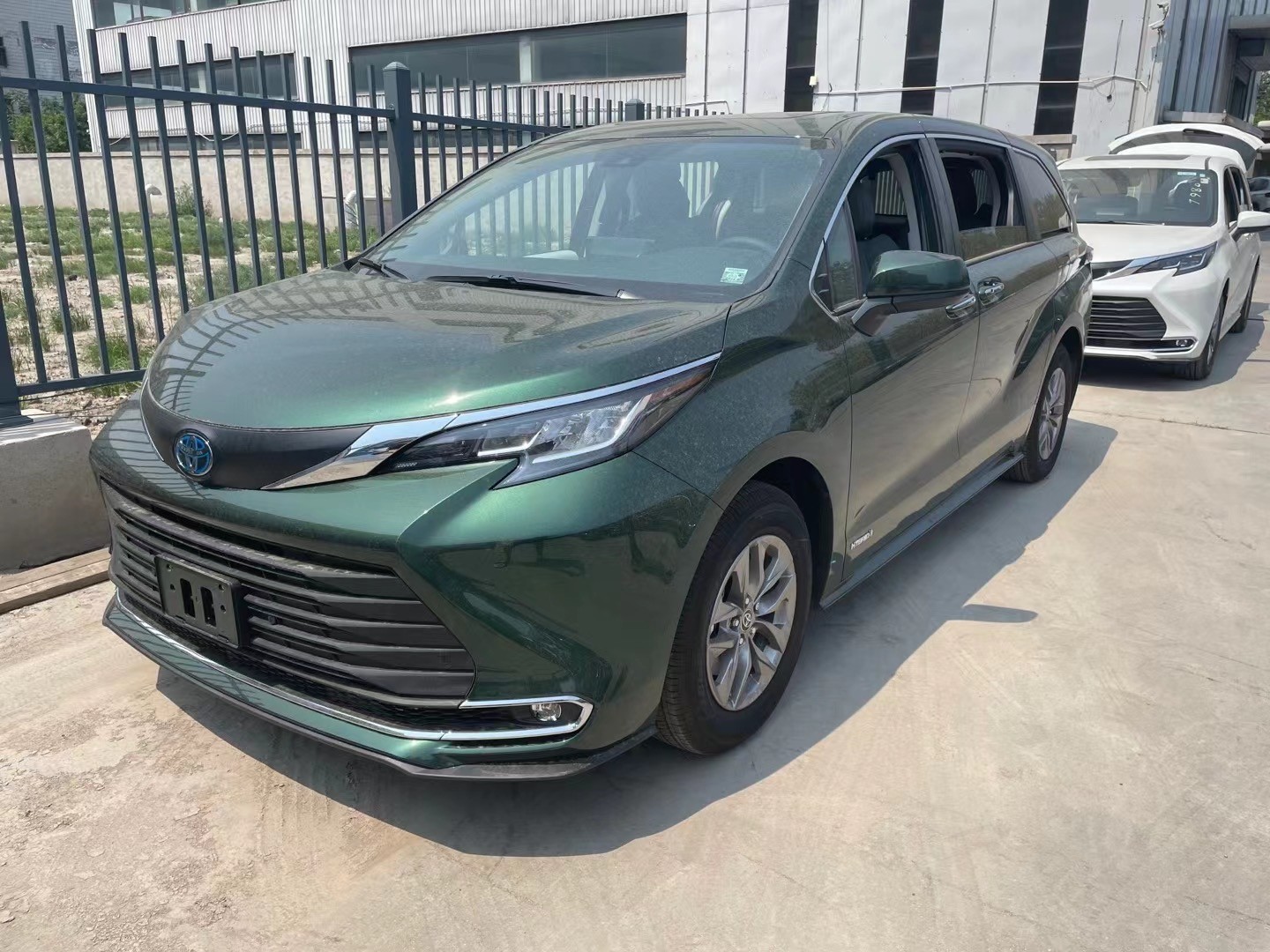 21款丰田塞纳四驱港口现车仅有稀缺颜色