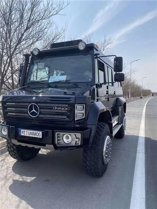 奔驰乌尼莫克u5000 万能卡车各种用途