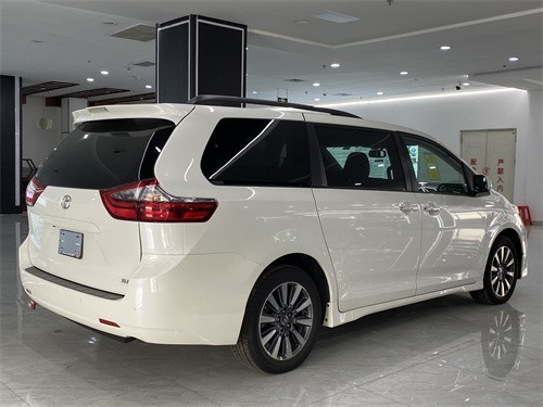 20款丰田35塞纳国六港口现车年终秒杀