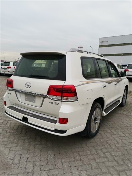 21款丰田酷路泽5700全新改款亲民促销