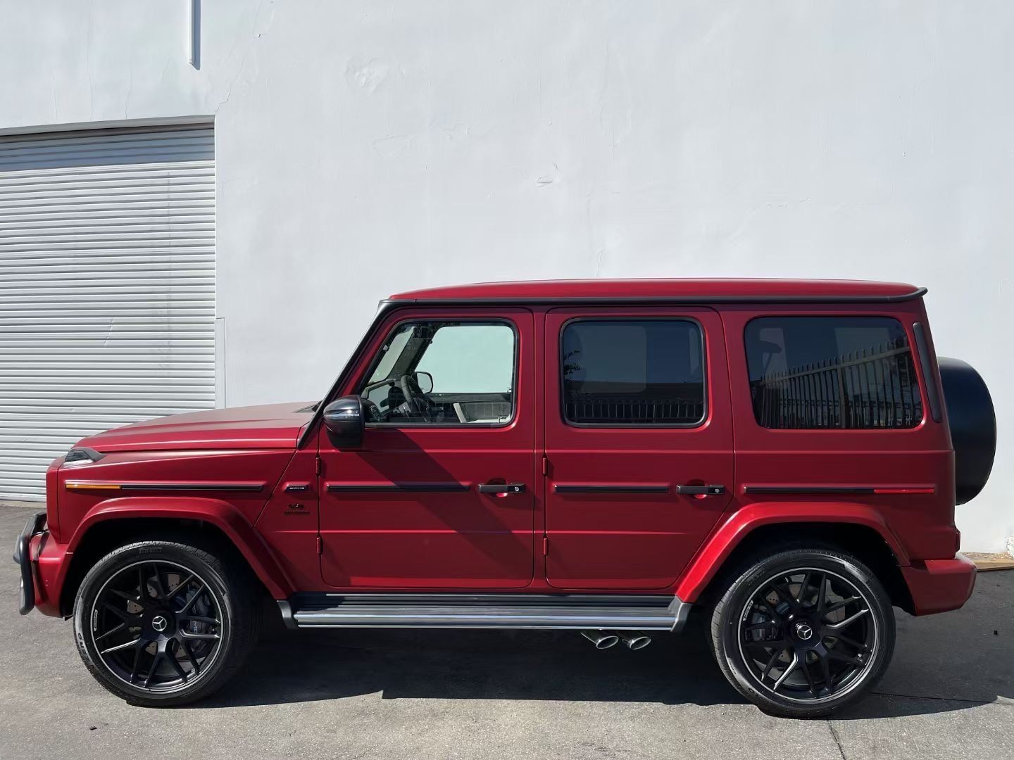 21款奔驰g63中国红现车特惠首付80万起