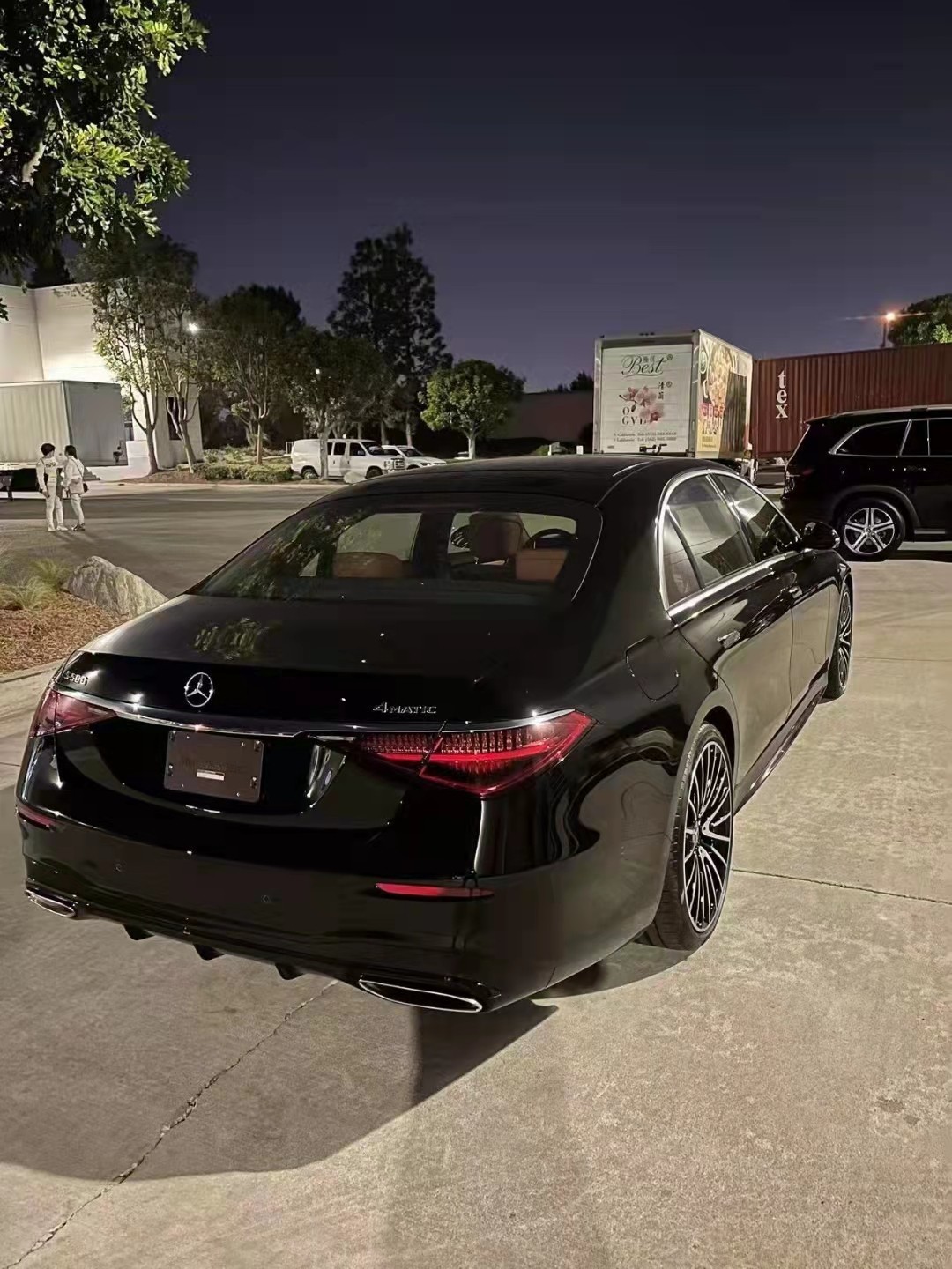 2022款奔驰s500现车到店让利促销优惠价