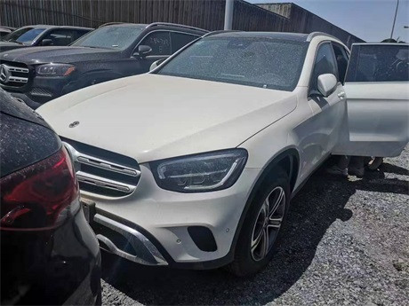 21款奔驰glc300墨版国六优惠袭来46万起