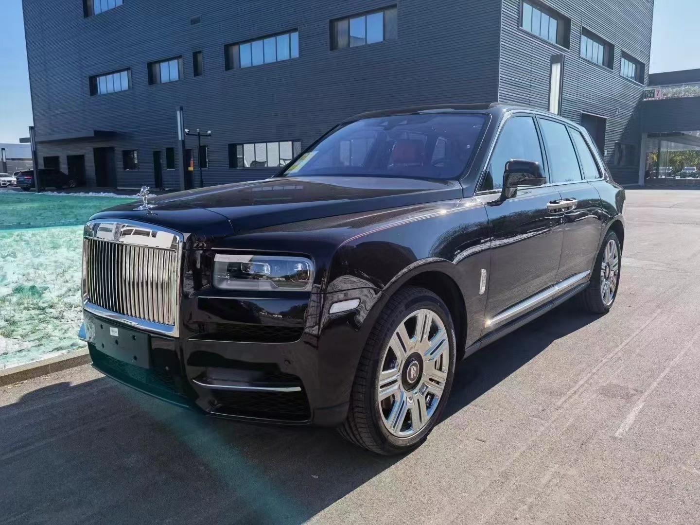 劳斯莱斯库里南钻石黑选配最新行情钜惠