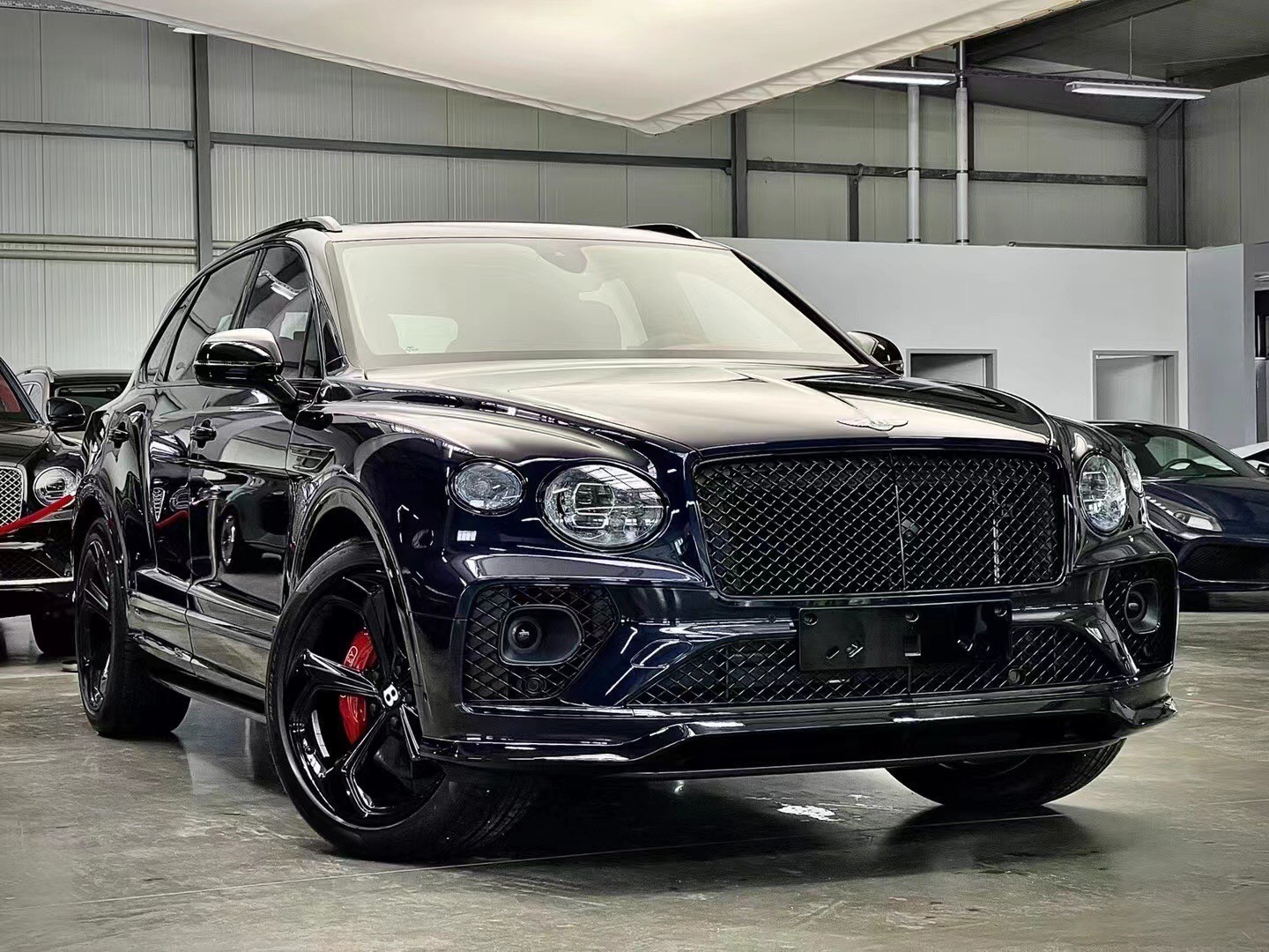 22款宾利添越s黑武士版 奢华出行必备_凤凰网汽车_凤凰网