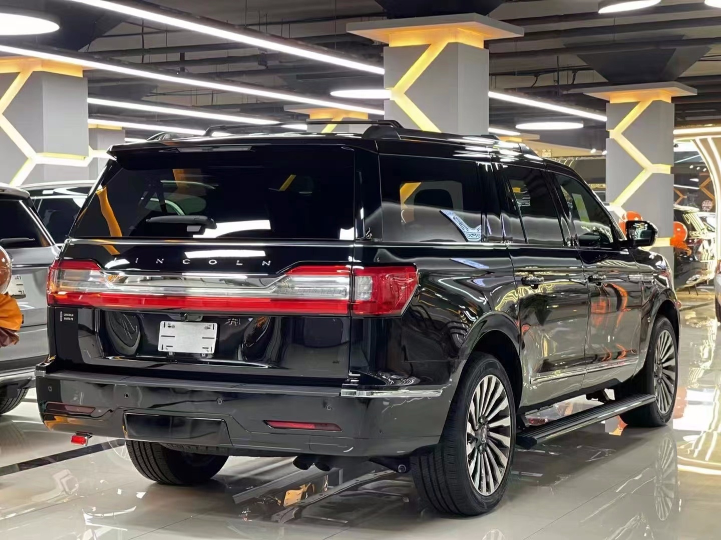 21款林肯领航员全尺寸suv现车特价115万