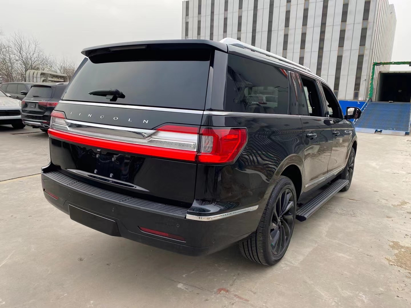 2021款林肯领航员加长版天津港低价促销