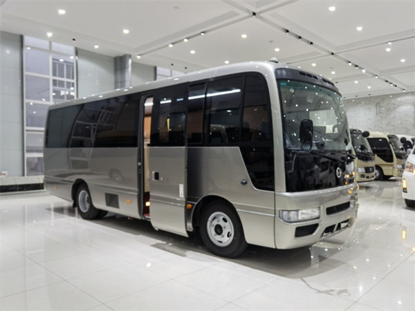 天津港专营日产碧莲大巴现车改装定制