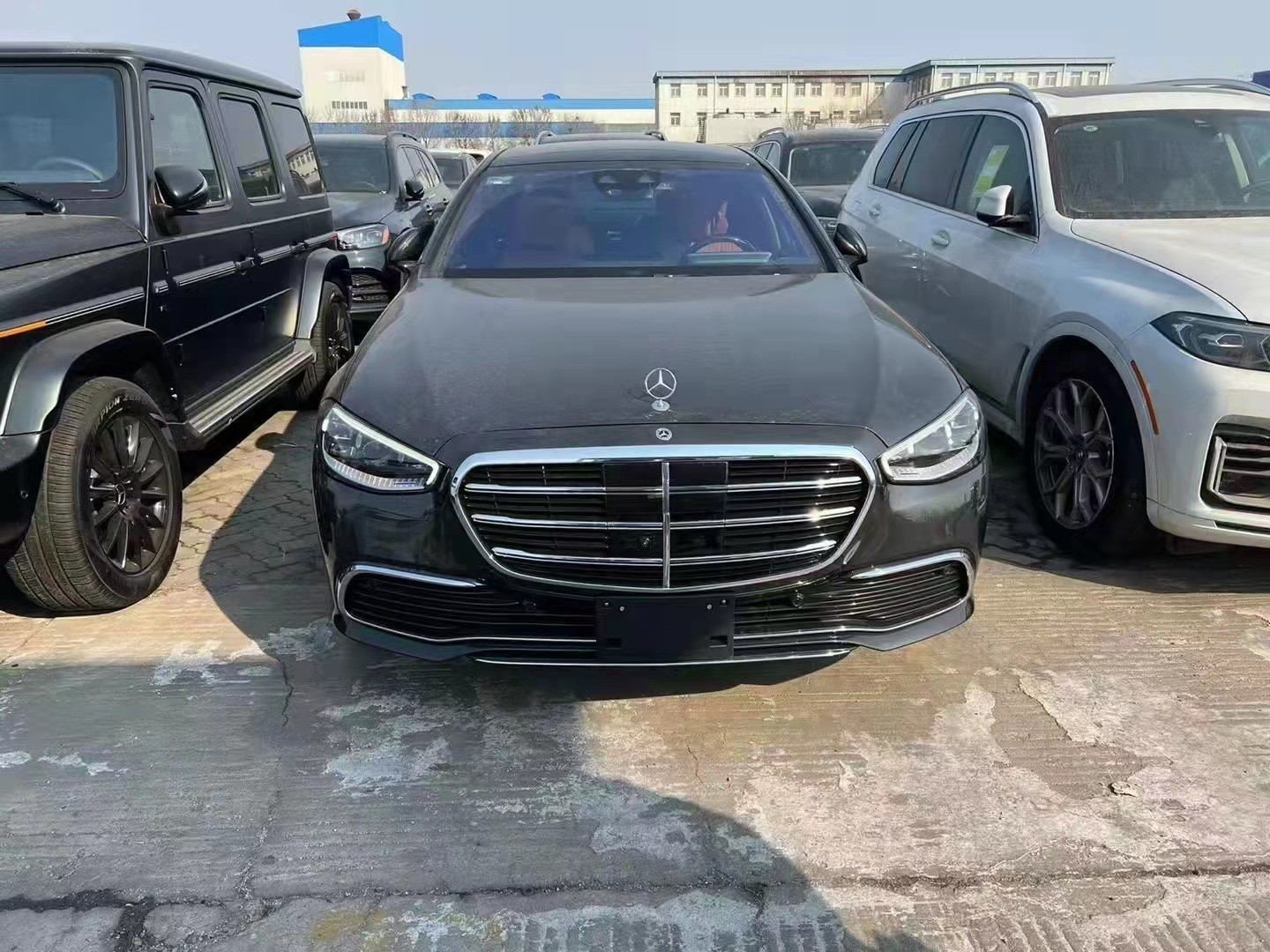 22款奔驰s450黑棕现车促销分期全国