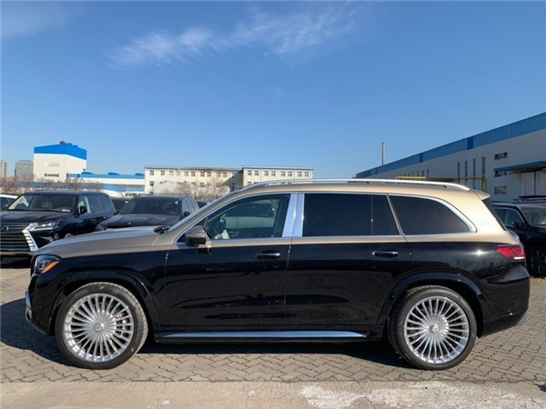 22款迈巴赫gls600黑红双拼威武又霸气