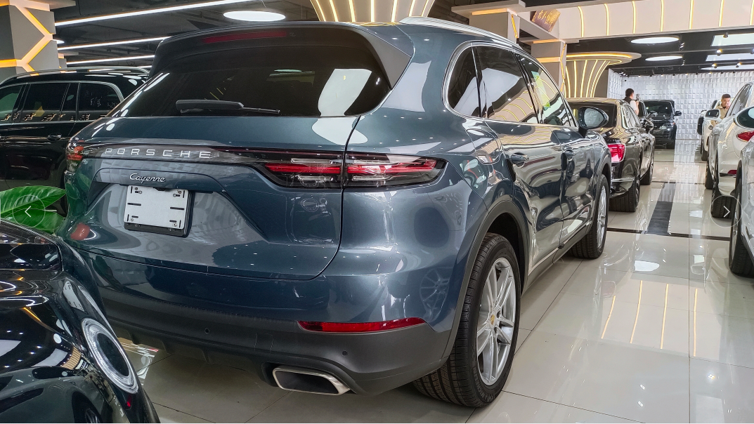 全新保时捷卡宴限量颜色展厅现车