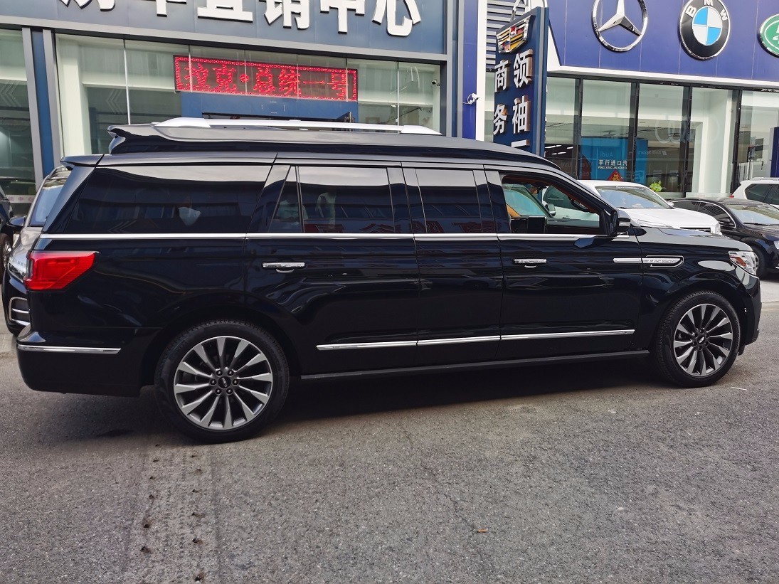 22款林肯领袖一号加长5.98米简约典雅