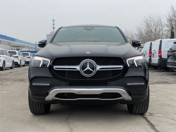 为本公司现车实拍图片(未经允许,切勿转载)车型:奔驰gle450 coupe 曜